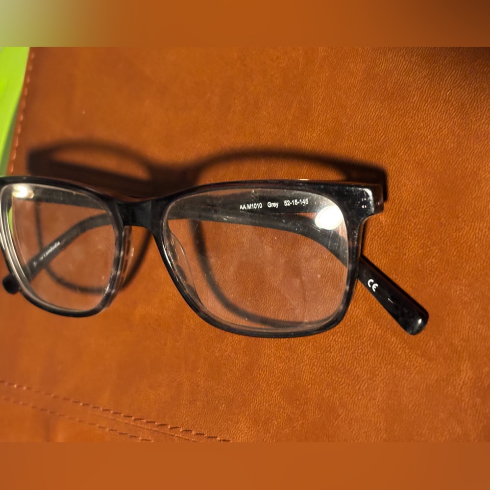 Free when bundled
3 optical eye glasses - Picture 4 of 5